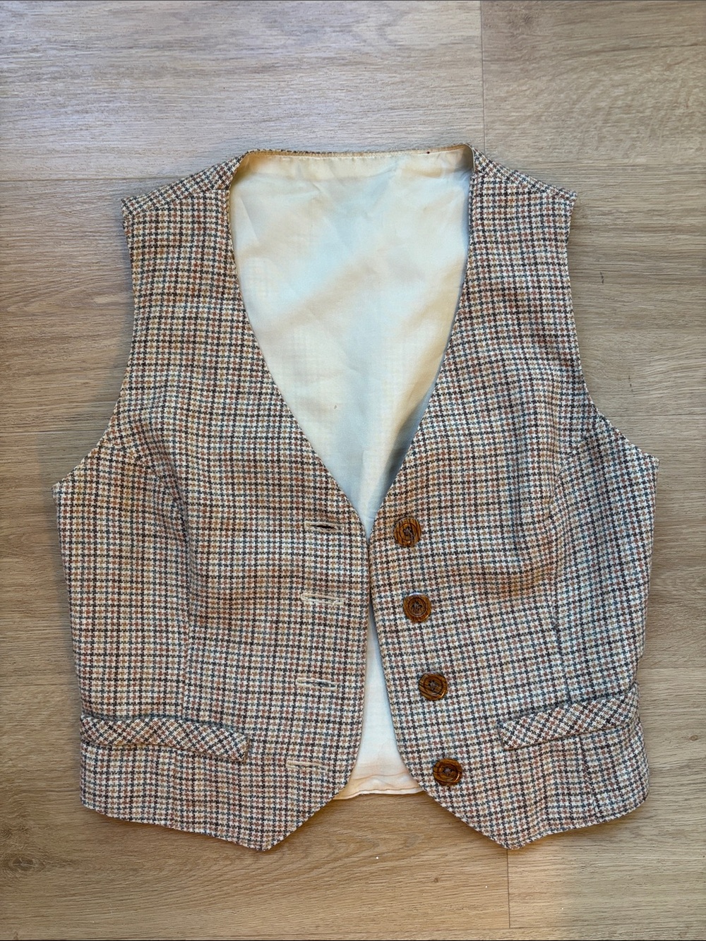 Houndstooth Tweed Button Front Vest in Cream and Brown